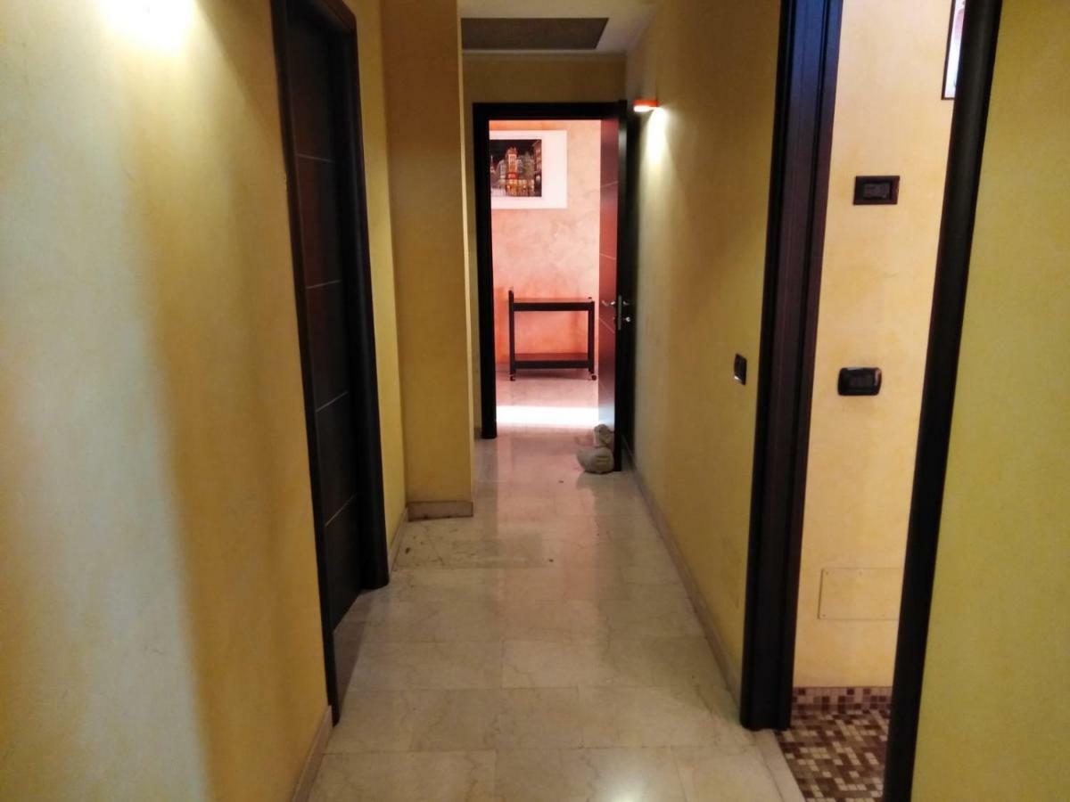 Residence Taverna เปียเชนซา ภายนอก รูปภาพ