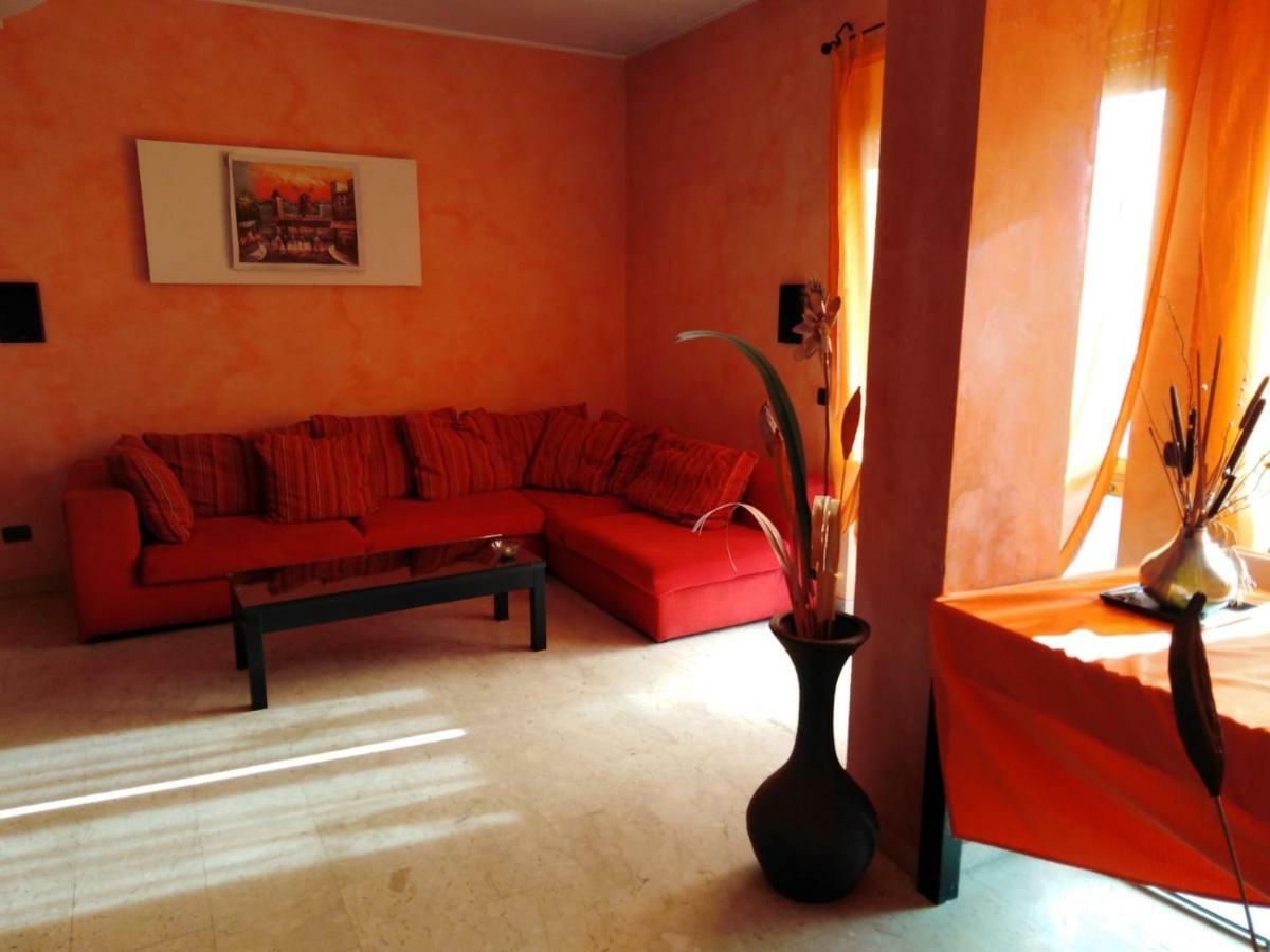 Residence Taverna เปียเชนซา ภายนอก รูปภาพ